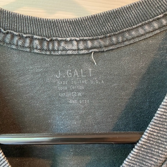 Cropped graphic tee - Picture 2 of 2